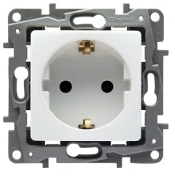 LEGRAND Schuko Socket – 664731