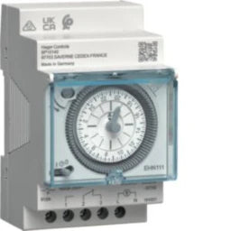 HAGER Daily Timer, 1 Changeover Contact/16A, 3TE, Power Reserve, Analog – EHN111