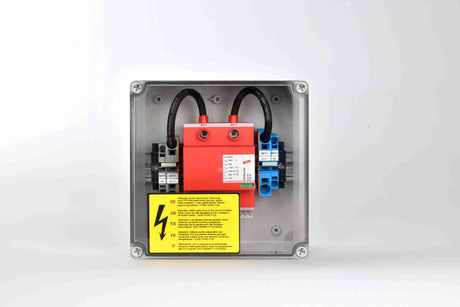Alva PV-Anschlußbox 1 MPPT, 2IN/1OUT pro MPPT, ÜSS Typ I/II, Verschraubung - GAK-1MP-2I1O-T12-VS
