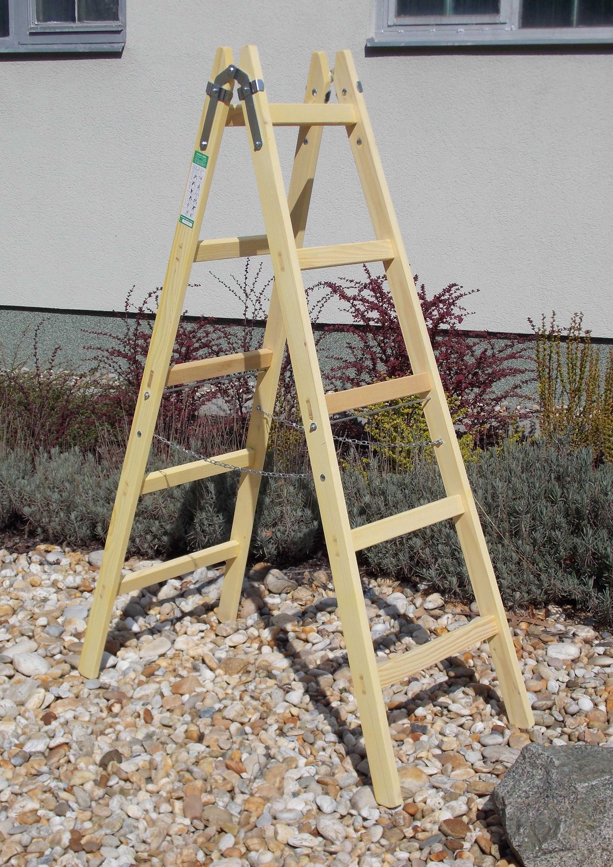 Alva Robuste Holz-Doppelleitern, 5- sprossig, Sperrkette, Tragkraft max. 150 kg, stabile Verarbeitung, ÖNORM EN 131-1,-2,-3, Höhe 166,5 cm - HDL5SP
